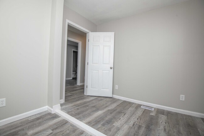 Foto del edificio - 912 Hotel Ave