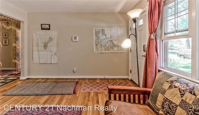 Foto del edificio - 3 br, 1 bath House - 945 Cambridge Avenue