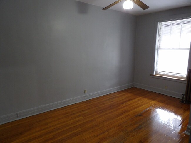 Foto del interior - 6516 S Stony Island Ave