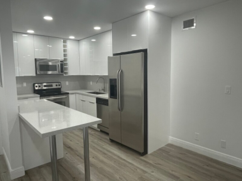 Foto principal - 630 NW 13th St