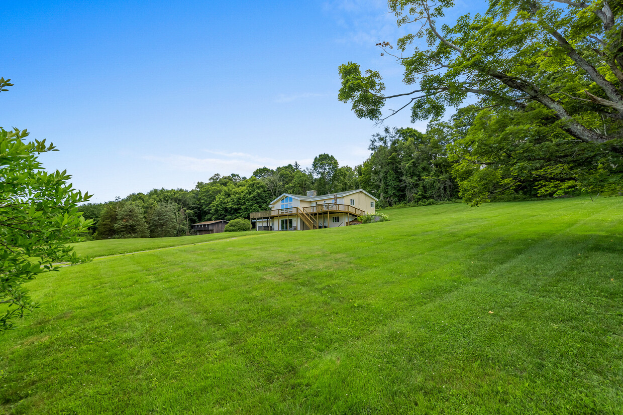 Foto principal - 291 Grassy Hill Rd