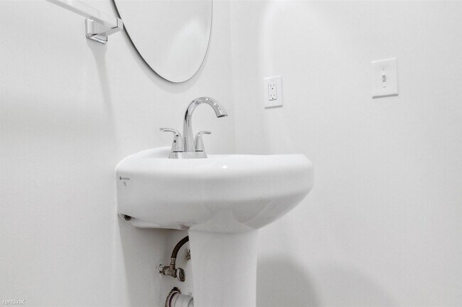 Foto del edificio - 2 br, 2 bath House - 3 Princeton Ave Unit 2
