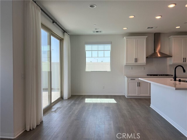 Building Photo - 16600 Endeavor Pl