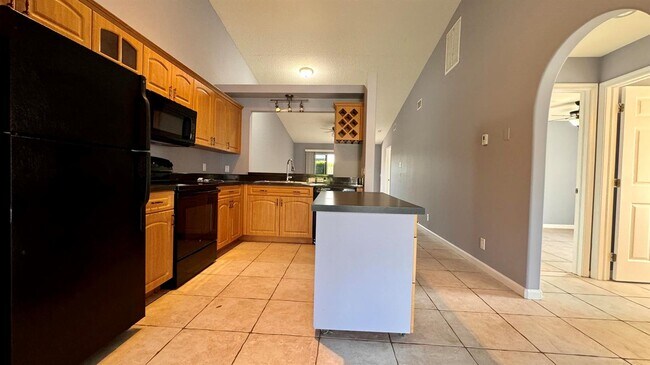 Building Photo - 1290 Riverside Cir