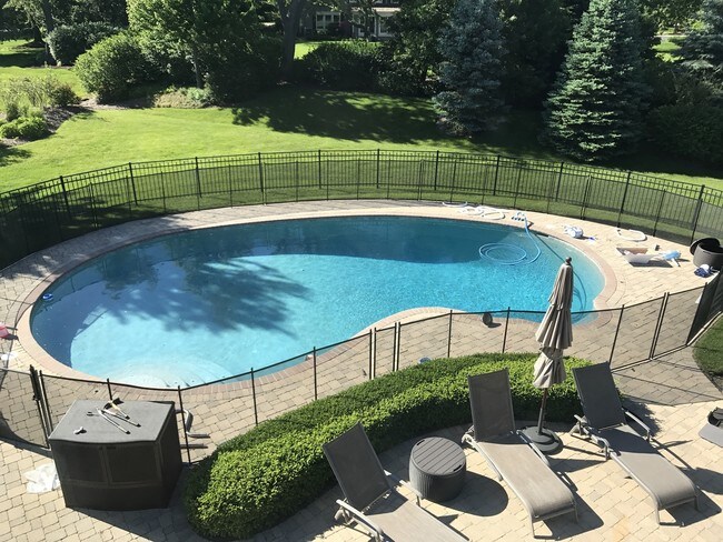 Foto del edificio - 22317 N Greenmeadow Dr