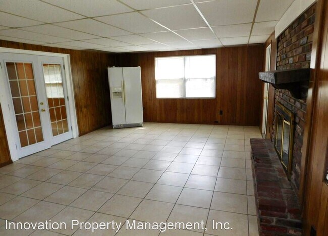 Building Photo - 3 br, 2 bath House - 556 Ironwood Dr