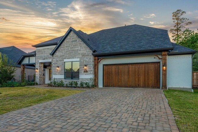Building Photo - 1006 Oak Summit Ln