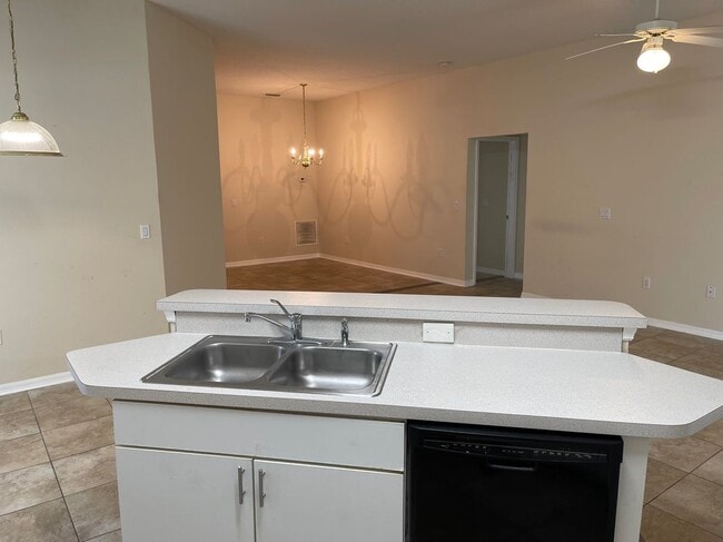 Building Photo - 5 Ranger Pl