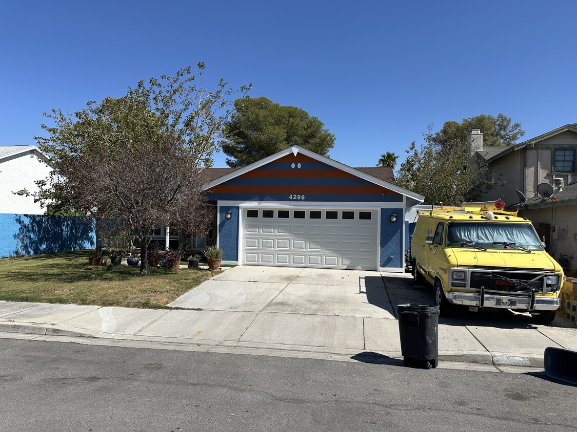 Primary Photo - 4296 Sandcastle Dr