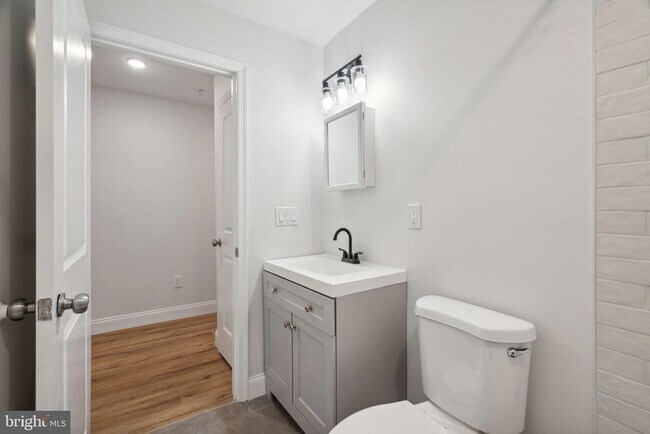 Foto del edificio - 1701 Point Breeze Ave