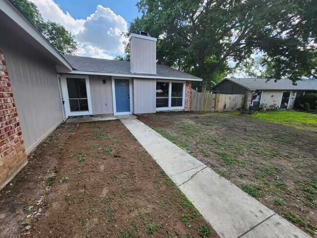 Foto del edificio - Move in ready. Fully remodeled