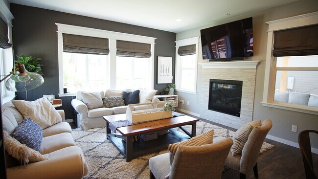 Photo - 21 Solstice Ct House