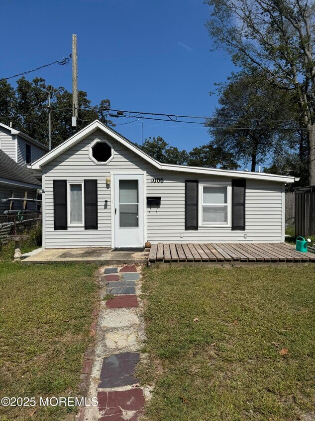Foto principal - 1004 2nd Ave