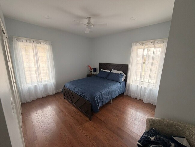 Foto del edificio - 28 Dottie Dr