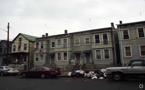 Primary Photo - 440-442 1st Ave