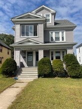 Building Photo - 18 Fennbrook Rd
