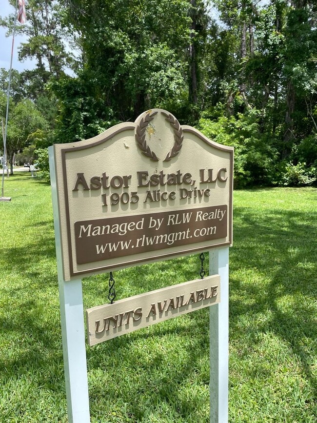 Building Photo - 1905 Alice Dr