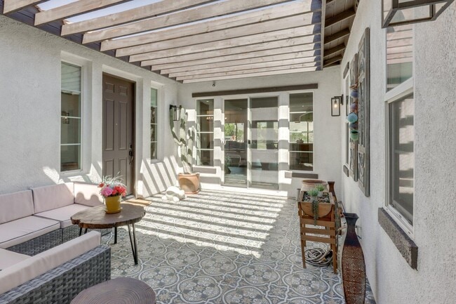 Building Photo - 84644 Pavone Way