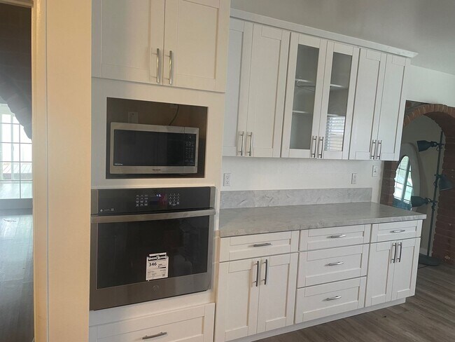 Building Photo - SOUTH SAN DIEGO -  4 bedroom with large bo...