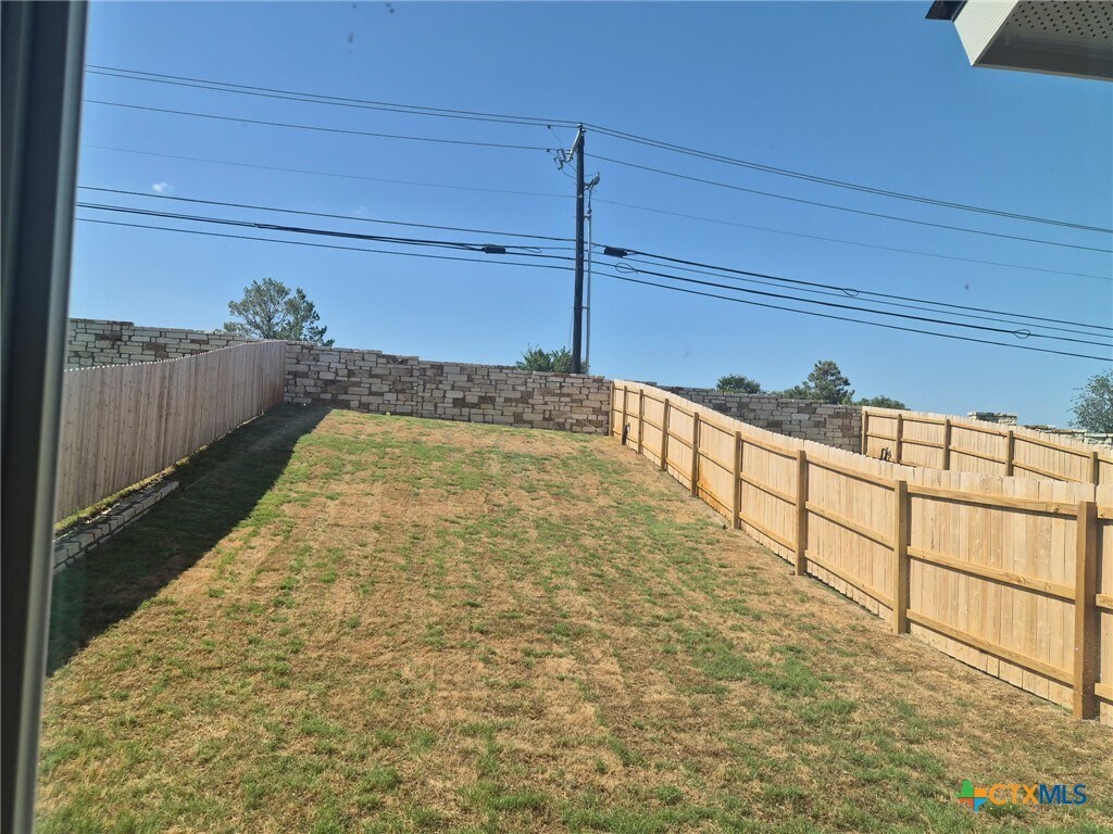 Foto del edificio - 3907 American Elm Dr