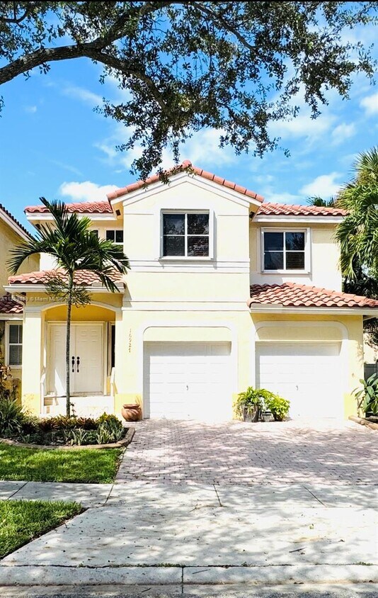Foto principal - 16927 SW 34th St