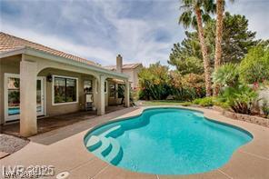 Foto del edificio - 2644 White Pine Dr