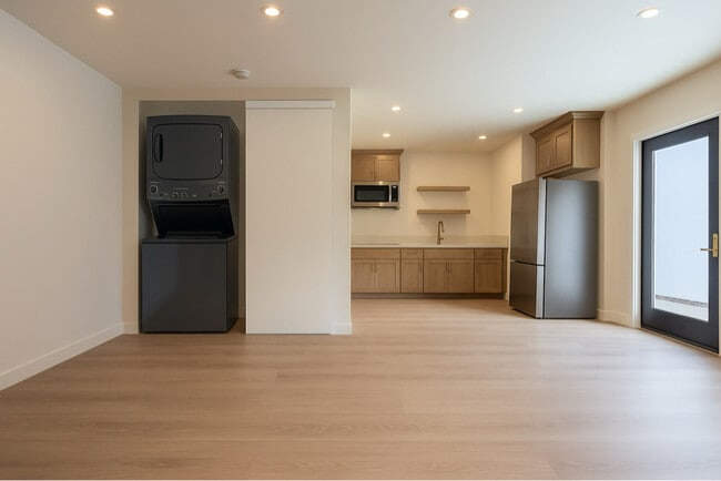 Foto del edificio - 3636 Callan Blvd