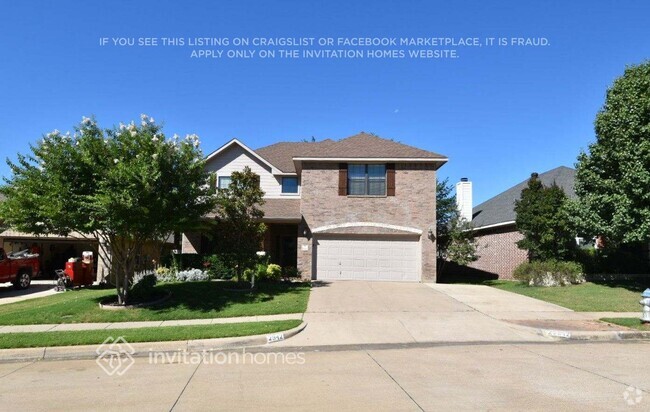 Building Photo - 2942 Greenway Dr