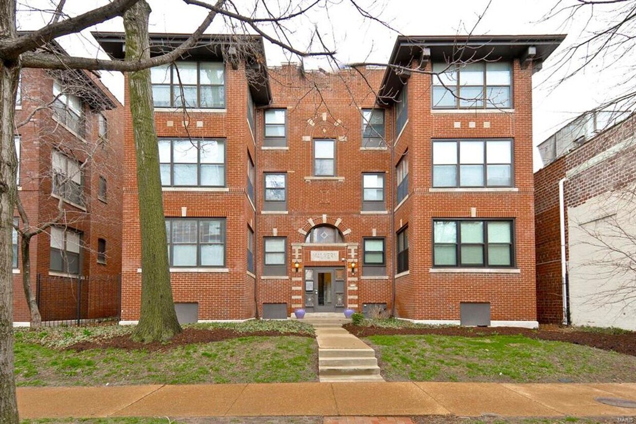 Foto principal - 5621 Pershing Ave
