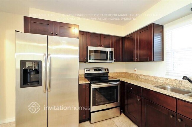 Foto del edificio - 108 57th St W