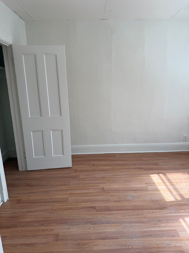 Photo - 1650 John St Apartment