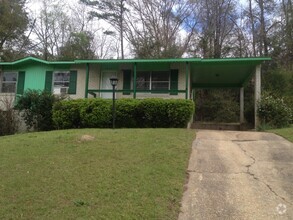 Building Photo - 830 Southern Pines Dr