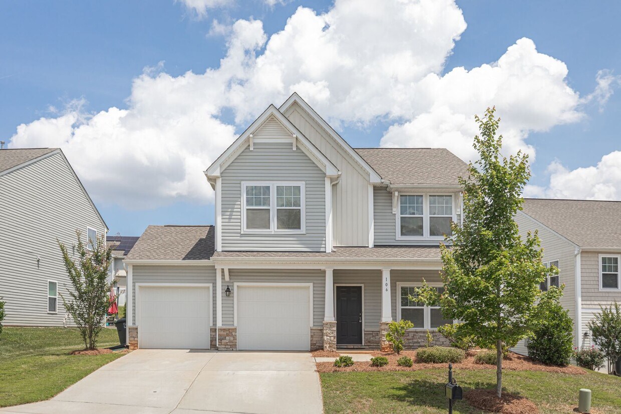 WOW - Almost New!! Large Two-Story Home, ... - WOW - Almost New!!  Large Two-Story Home, ...