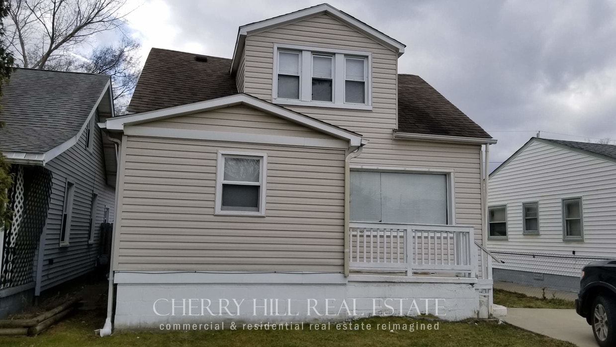 7524 Toepfer Rd, Warren, MI 48091 House for Rent in Warren, MI