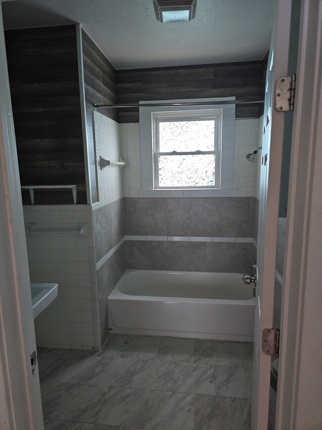 Building Photo - 5208 Bernardo De Galvez Ave
