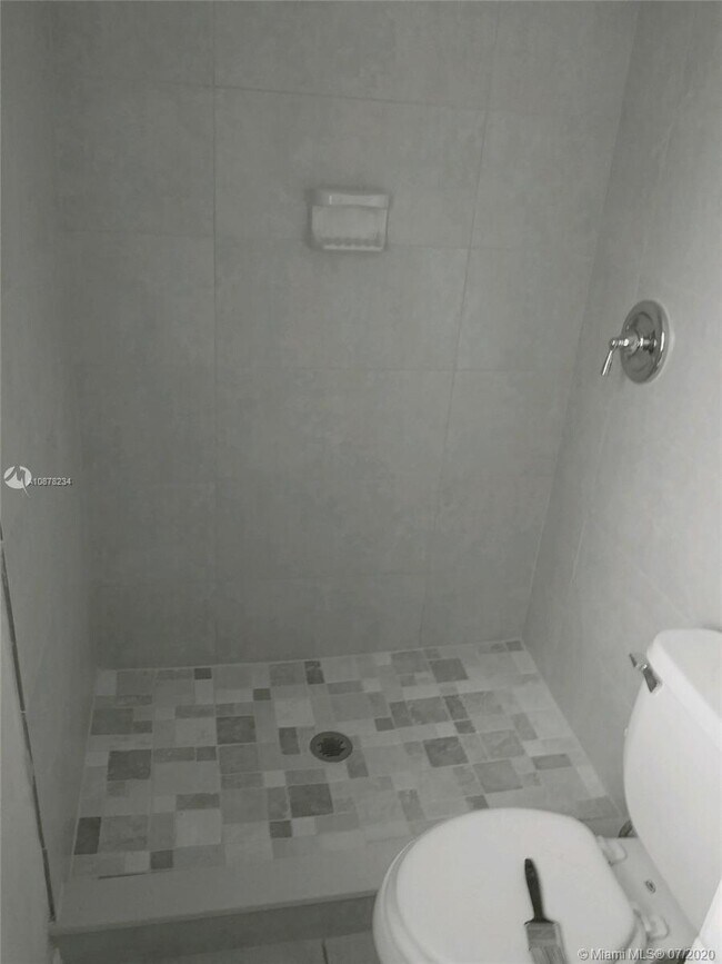 Foto del edificio - 1005 N 18th Ct