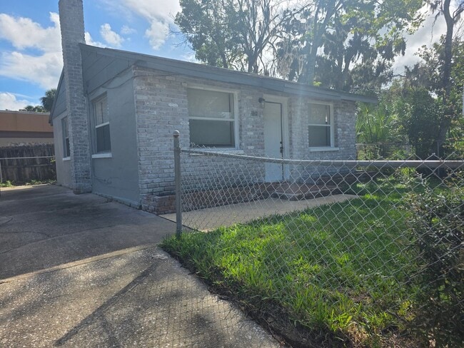 Photo - 1117 Dr Mary McLeod Bethune Blvd Apartment