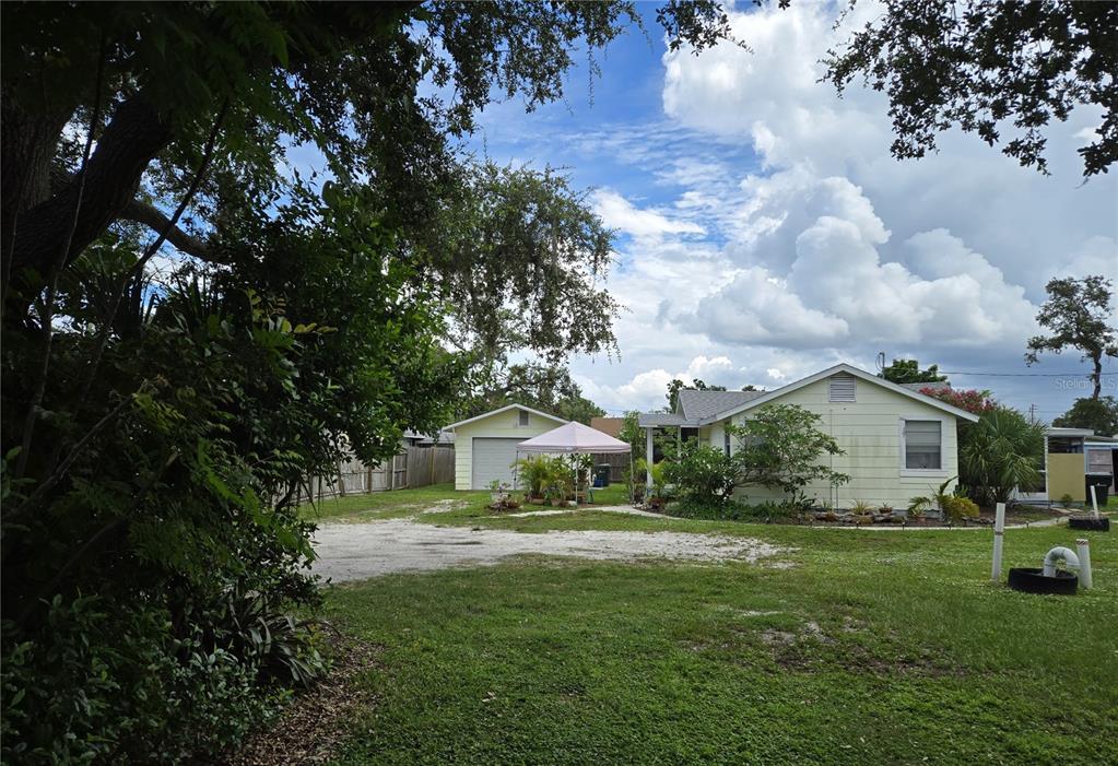 Foto principal - 1843 Kenilworth St