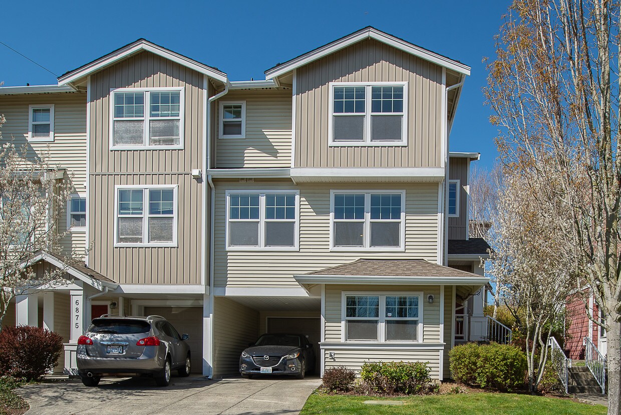 Holly Park Townhome 3 bedrooms Townhouse for Rent in Seattle, WA