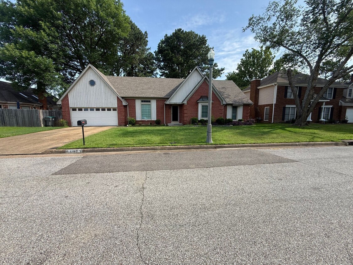 Photo - 8142 Creekside Cir S (Memphis, TN)