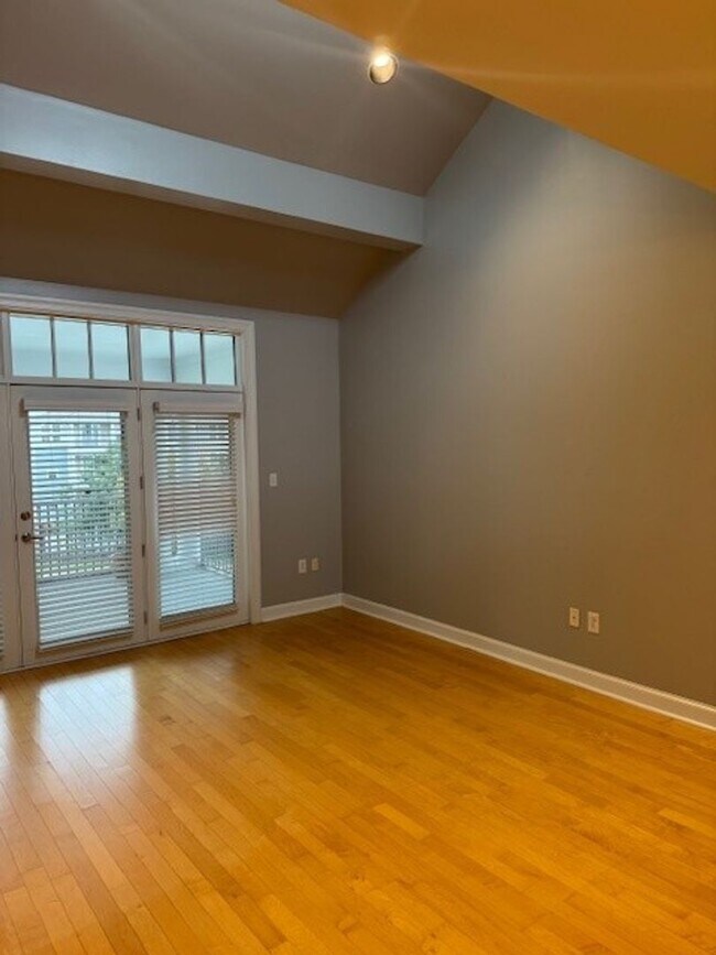 Foto del edificio - RIVERVIEW