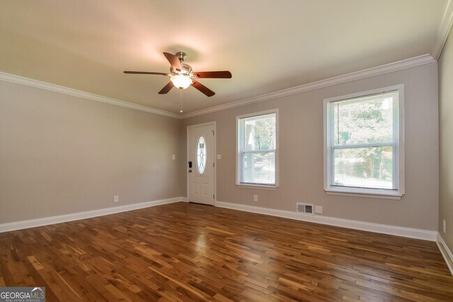 Foto del edificio - 5485 Deerfield Trail