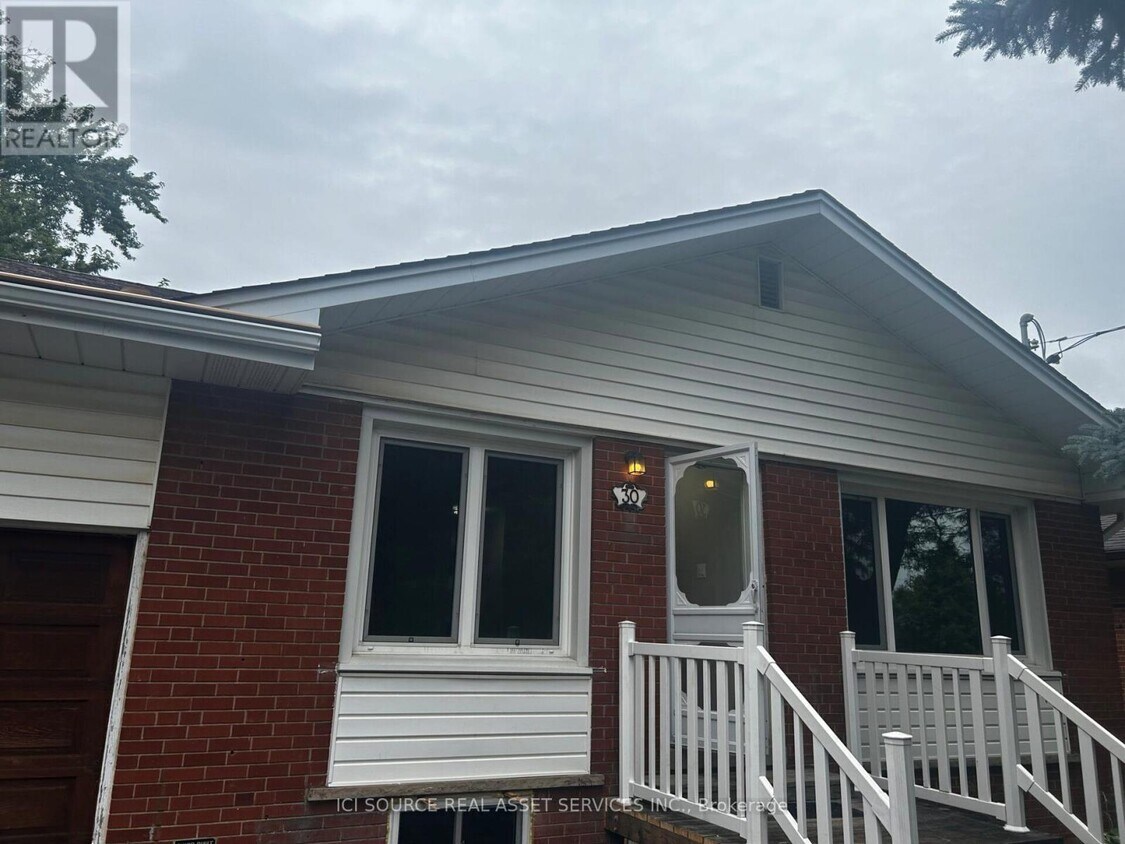 Primary Photo - 30 Swanhurst Blvd