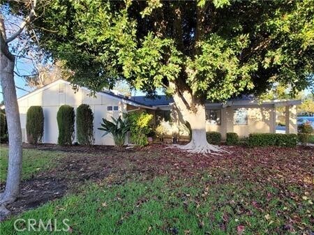 Foto del edificio - 3217 Via Carrizo