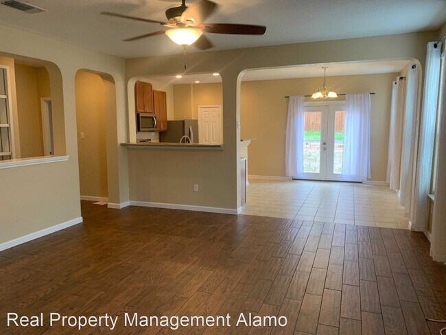 Foto del edificio - 3 br, 2 bath House - 6709 Marble Lk