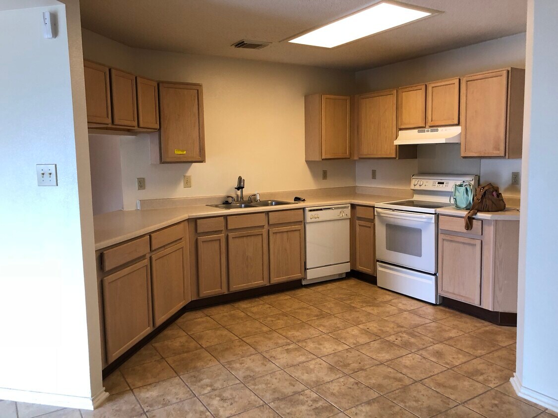 7808 Pecan Heights, San Antonio, TX 78244 House for Rent in San