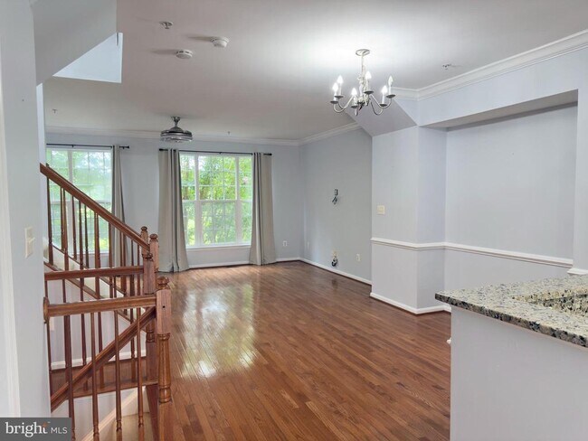 Foto del edificio - 11765 Skylark Rd