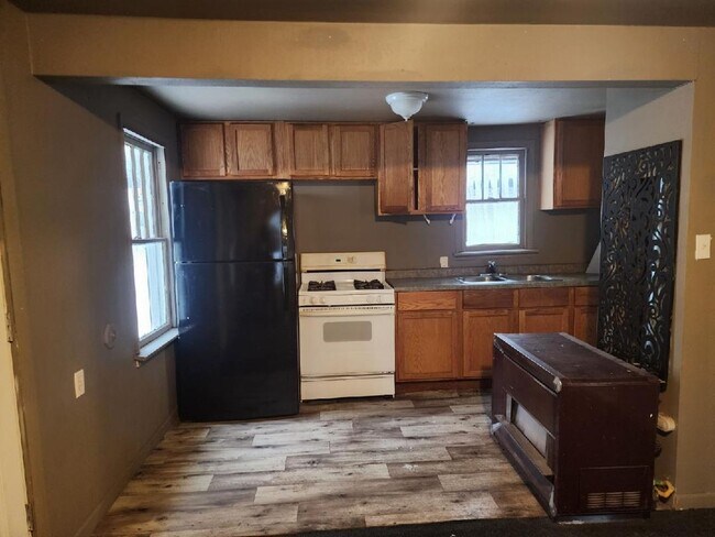 Foto del edificio - 1780 Superior St