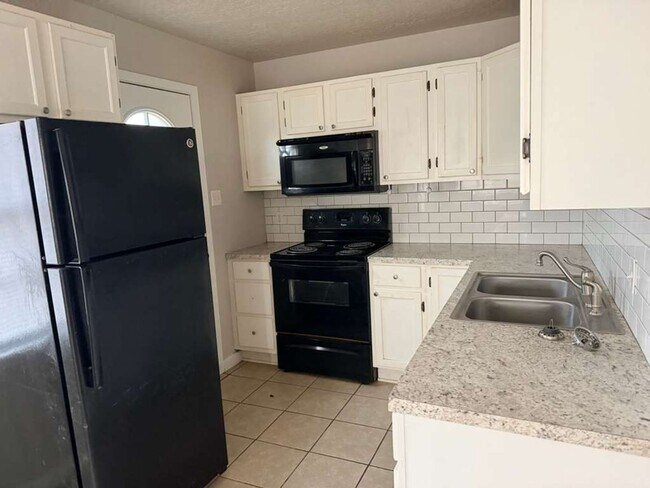 Foto del edificio - 435 S Beech St