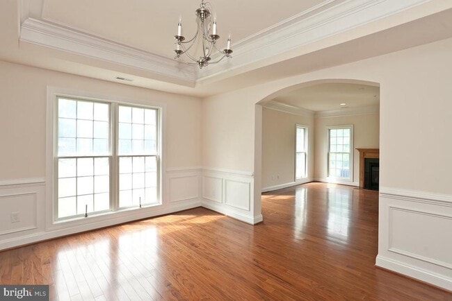 Building Photo - 12 Chestnut Woods Dr